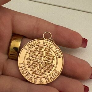 Louis Vuitton Gold Medallion Pendant/Charm